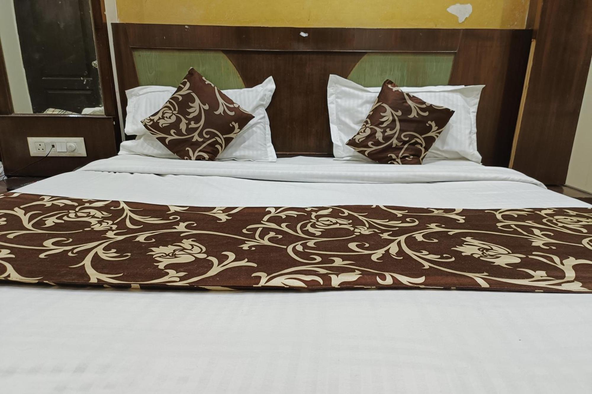 Spot Inn Hostel New Delhi Exterior foto