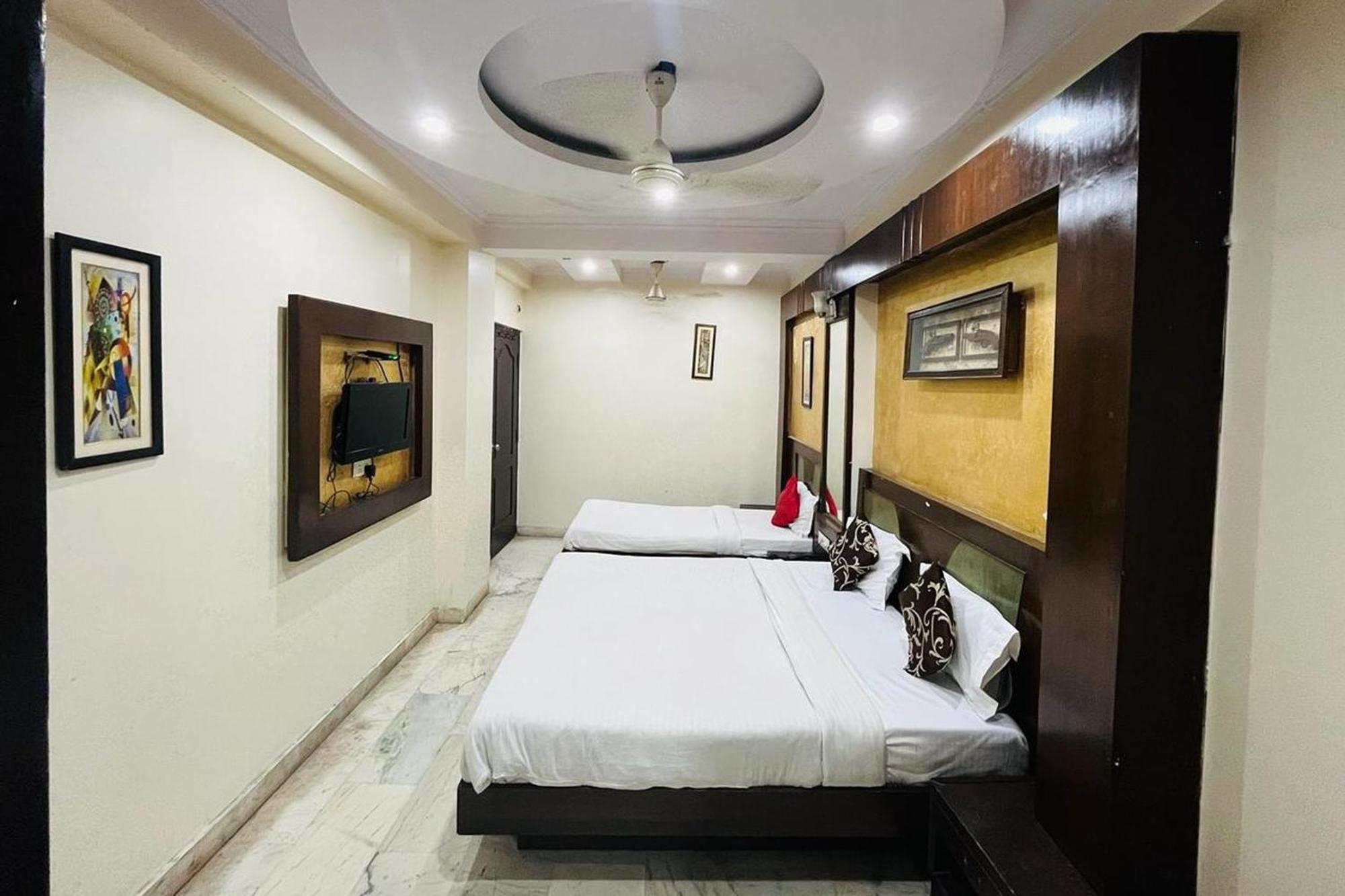 Spot Inn Hostel New Delhi Exterior foto