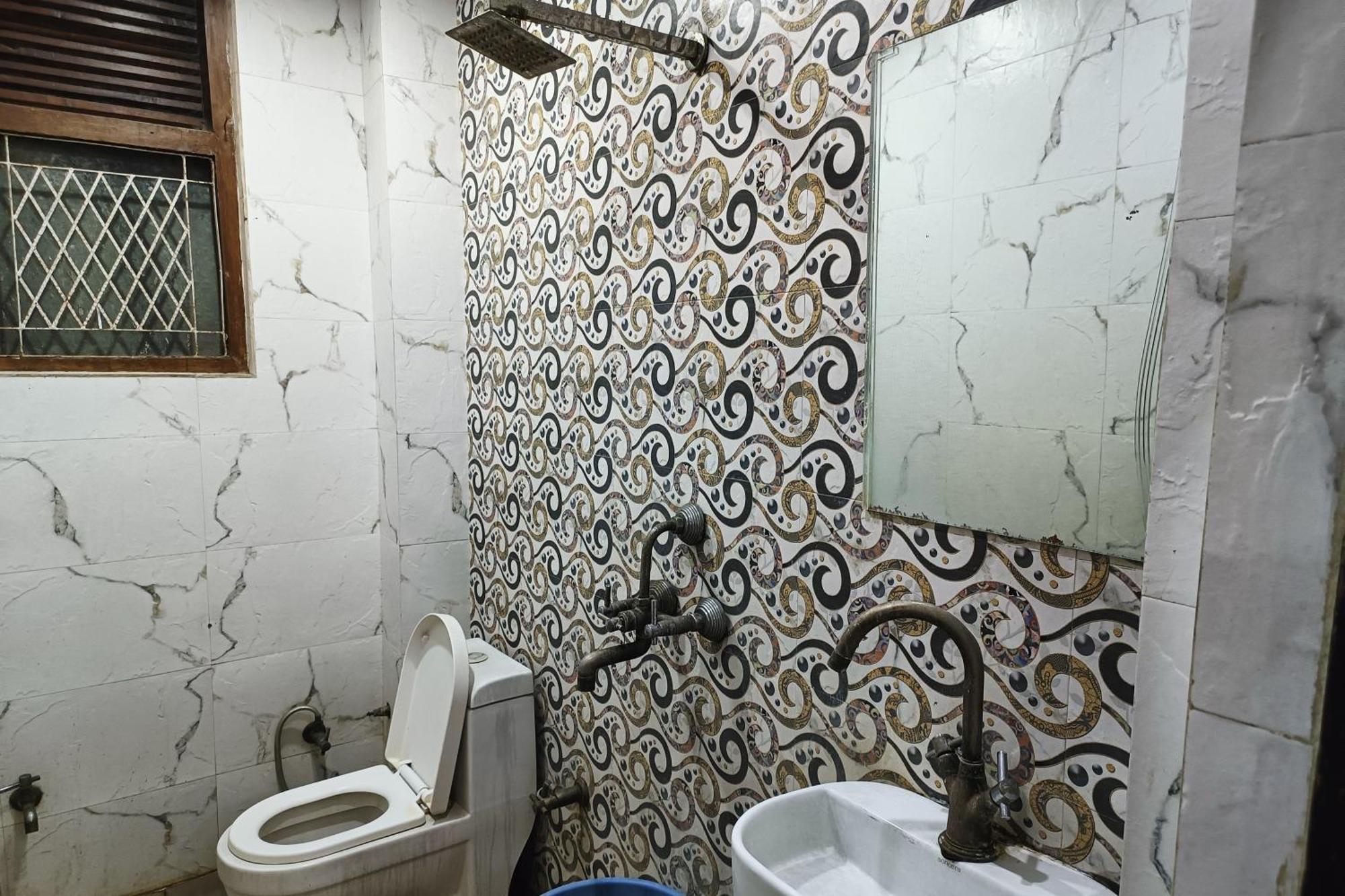 Spot Inn Hostel New Delhi Exterior foto